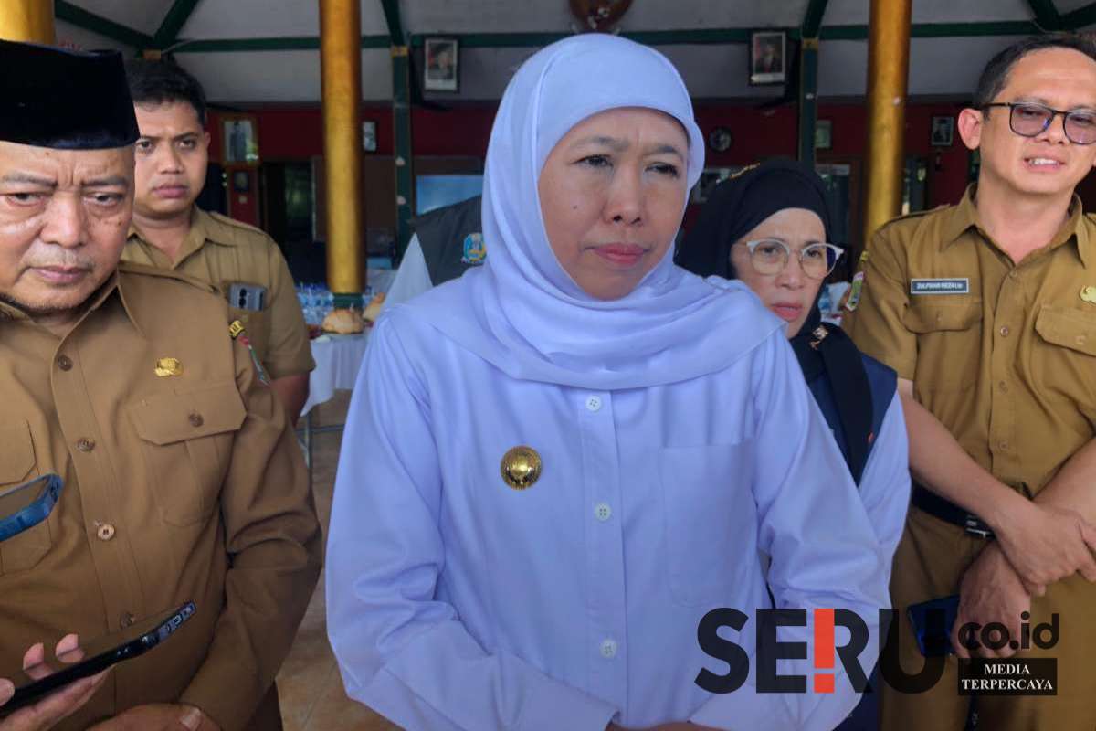 Gubernur Jawa Timur, Khofifah Indar Parawansa. (Seru.co.id/wul) - Khofifah Tinjau Lahan Bakal Sekolah Rakyat di Kecamatan Bantur