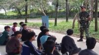 Babinsa Kedungkandang sosialisasi dan motivasi generasi muda mendaftar prajurit TNI. (ist) - Babinsa Kedungkandang Sosialisasi dan Motivasi Generasi Muda Mendaftar Prajurit TNI