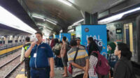 Angkutan Lebaran di Stasiun Malang Lancar, Libatkan Relawan Komunitas Railfans dan Pramuka