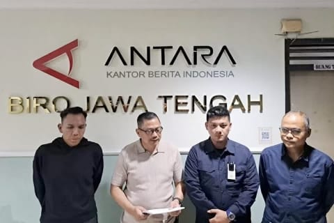 Jurnalis di Semarang Mendapat Intimidasi dan Pukulan Saat Liput Kunjungan Kapolri