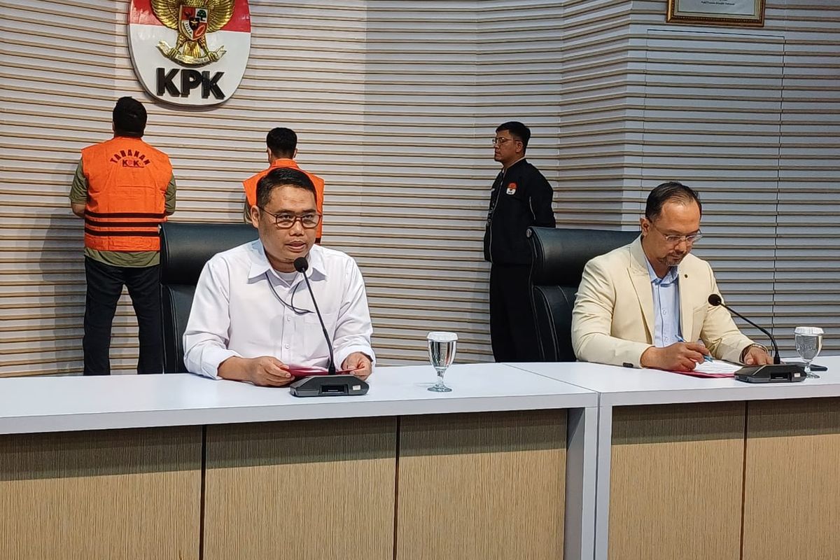 Usut Korupsi Iklan BJB, KPK Periksa Dua Pejabat dan Sita Motor Mewah Ridwan Kamil
