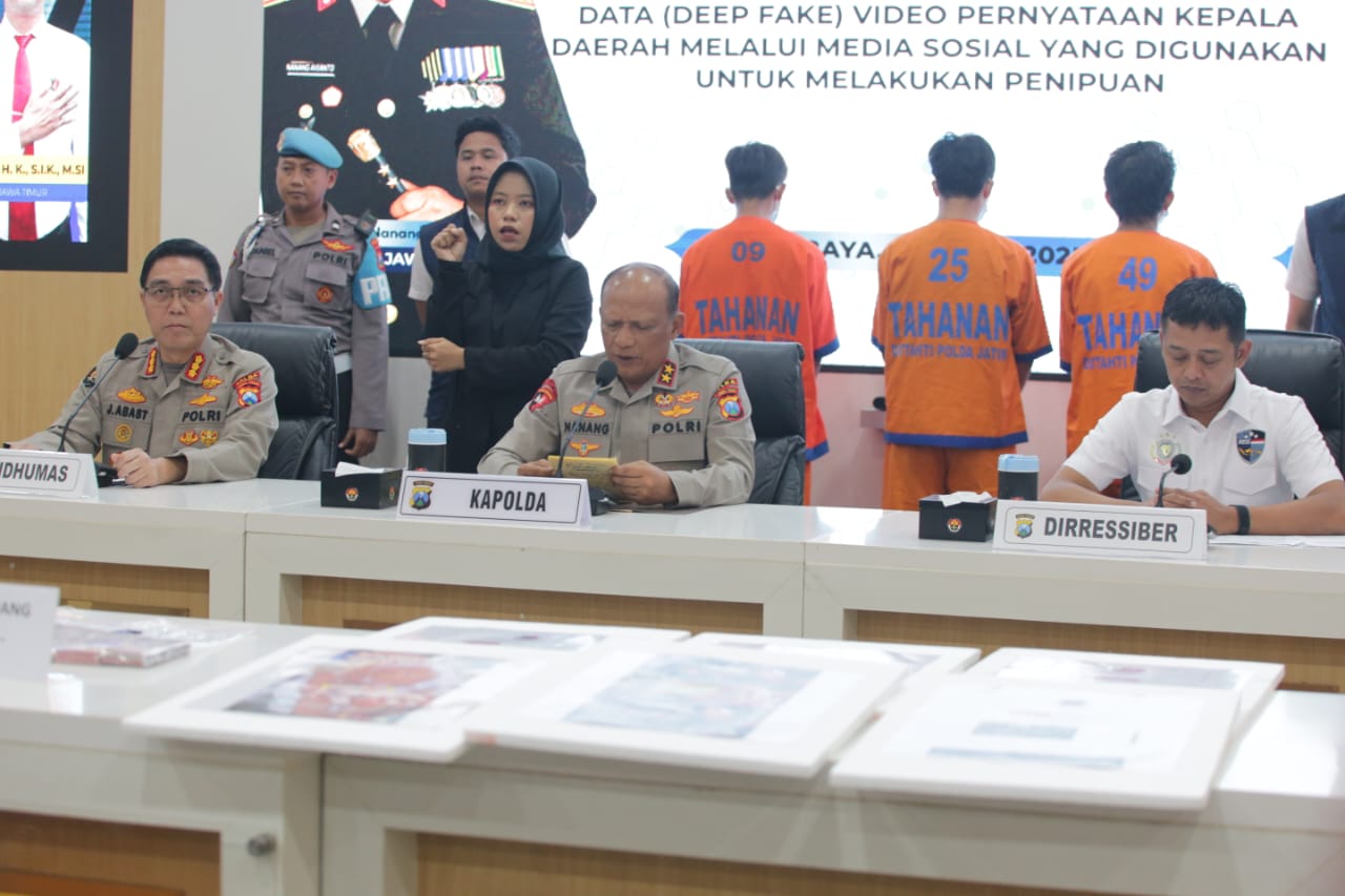 Polda Jatim Tangkap Tiga Tersangka Kasus Manipulasi Video Mengatasnamakan Gubernur Khofifah