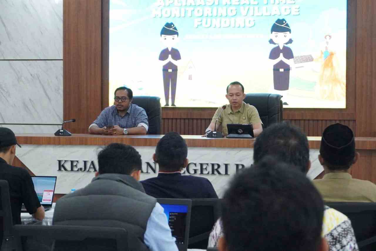 Kejari Batu Sosialisasikan Aplikasi Real-Time Monitoring Village Management Funding kepada Aparat Desa