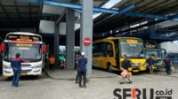 Keberangkatan penumpang AKAP di Terminal Arjosari mengalami peningkatan di akhir pekan/weekend momen arus balik Lebaran. (ws13) - Keberangkatan Penumpang AKAP Naik 17 Persen, Arus Balik Terminal Arjosari Padat Saat Weekend