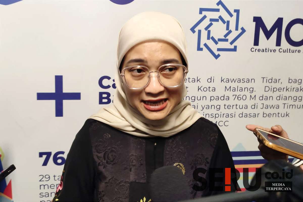 Ketua DPRD Kota Malang menjelaskan, upaya meningkatkan kesetaraan gender. (ws13) - Terima Penghargaan Perempuan Inspiratif, Ketua DPRD Kota Malang: Kawal Perda Pengarusutamaan Gender
