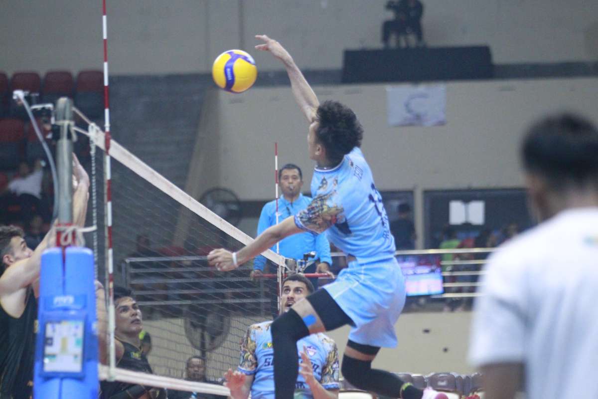 Laga final four seri dua di GOR Jatidiri, Semarang, Minggu (26/4/2025). (Ist) - Bhayangkara Membuka Peluang Lolos Grand Final Usai Kalahkan Samator