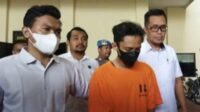 MAES saat diamankan pihak kepolisian. (ist) - Dokter Gigi PPDS UI Ditangkap Usai Ketahuan Rekam Mahasiswi Mandi, Mengaku Hanya Iseng