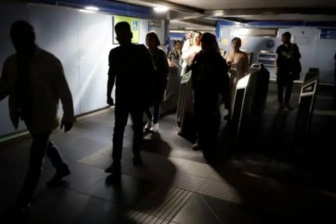 Pemadaman Listrik Massal Landa Spanyol, Portugal dan Prancis, Kekacauan di Mana-mana