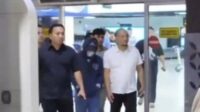 Pelaku penganiayaan satpam RS Mitra Keluarga Bekasi berhasil diamankan. (ist) - Remaja Pelaku Penganiayaan Satpam RS Mitra Keluarga Ditangkap di Bandara Soekarno-Hatta