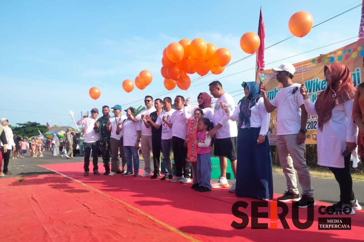 Pembukaan Wiken Pagi yang digelar oleh BUMDes Karya Bersama dipadati ribuan warga Kecamatan Panarukan, Kabupaten Situbondo, Minggu (20/4/2025). (Seru.co.id/aza) - Ribuan Warga Padati Pembukaan Wiken Pagi Panarukan, Kuliner Khas lokal Jadi Andalan