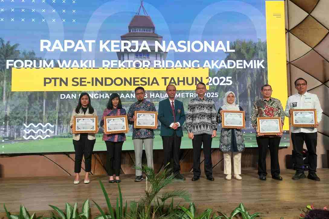Rakernas Forum Wakil Rektor Bidang Akademik PTN Bahas Revisi Permendikbudristek 53/2023