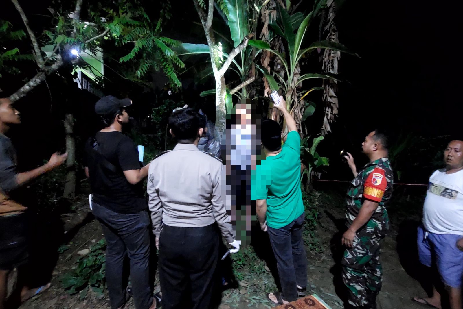 Sering Mengatakan Ingin Mati dan Dikuburkan Dekat Istrinya, Pria di Pakis Tewas Gantung Diri