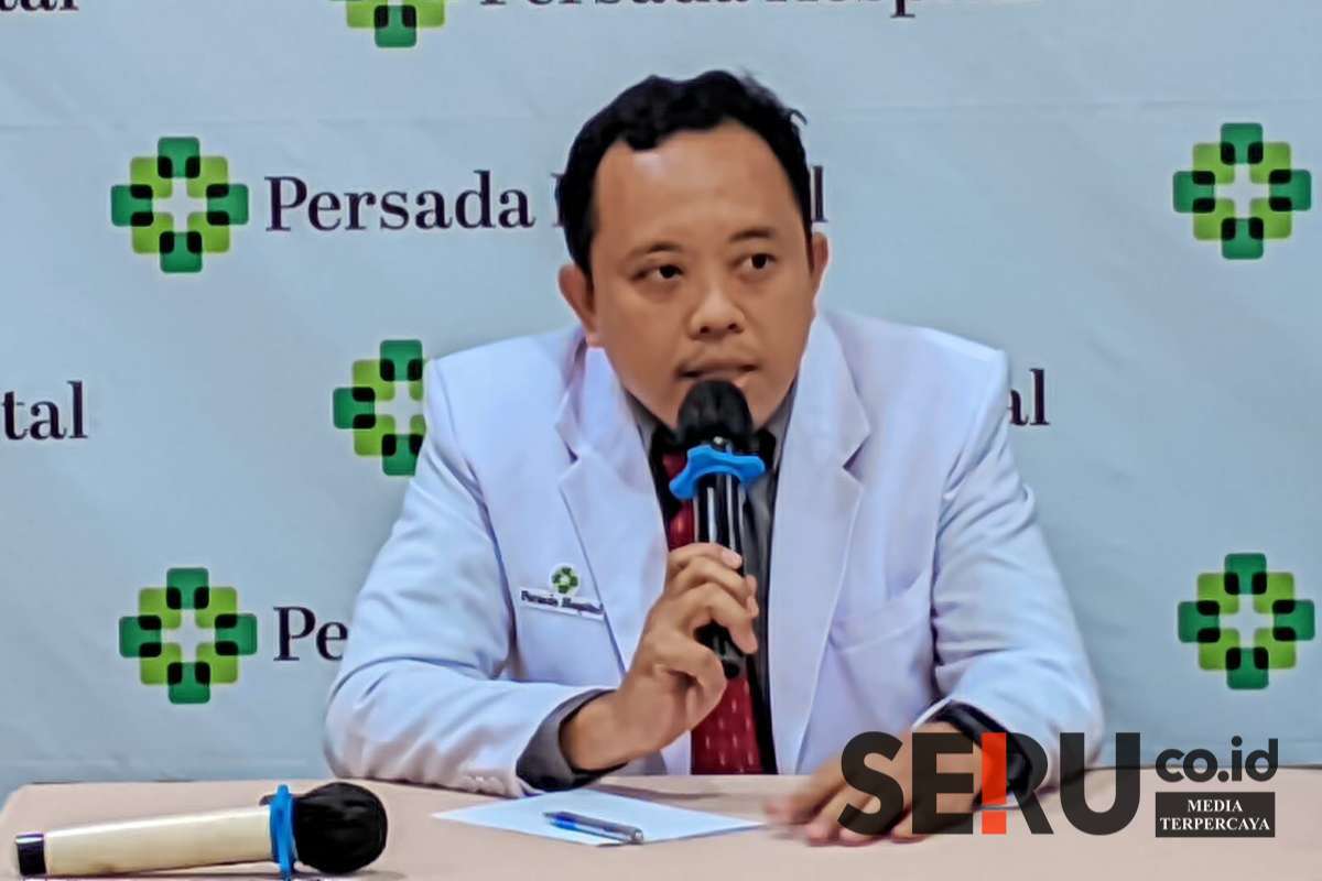 Sub Komite Etika dan Disiplin Profesi Persada Hospital, dr Galih Endradita SpFM FISQua buka suara terkait perilaku dokter terduga pelaku pelecehan. (ws13) - Manajemen Persada Hospital Kaget, Begini Rekam Jejak Perilaku Dokter Terduga Pelaku Pelecehan
