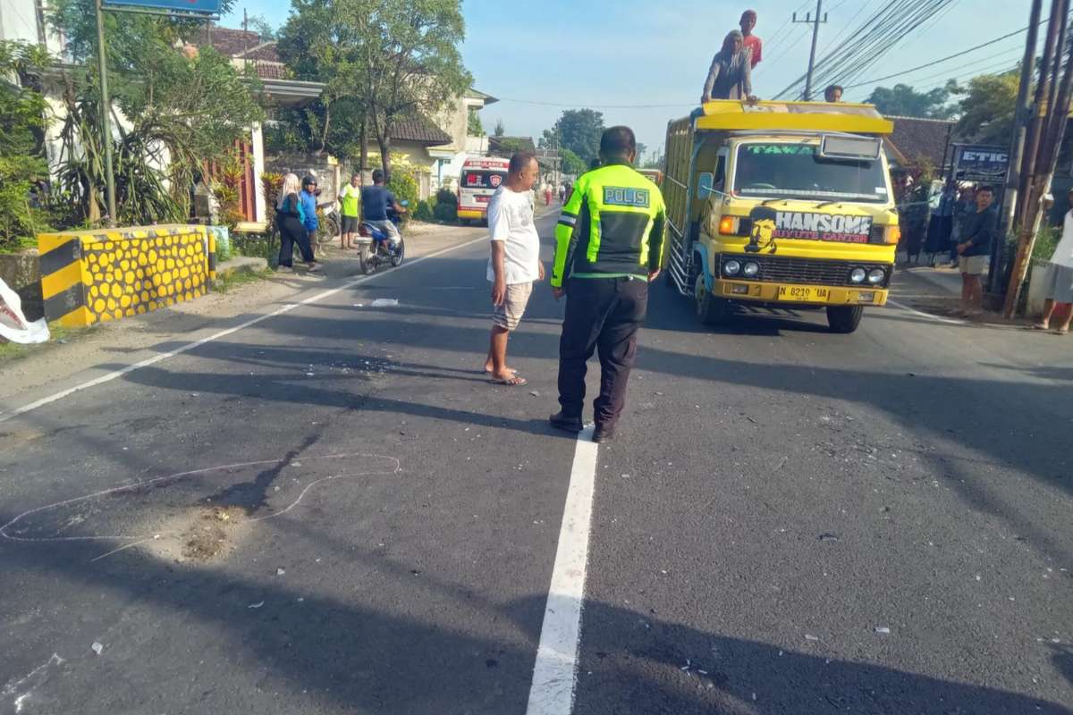 Tempat kejadian perkara kecelakaan maut di Turen. (ist) - Seorang Wanita Pengendara Motor Tewas Pasca Bertabrakan dengan Seorang Pelajar