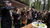 Lestarikan Sumber Air, Pemerintah dan Masyarakat Tanam Ratusan Bibit Pohon