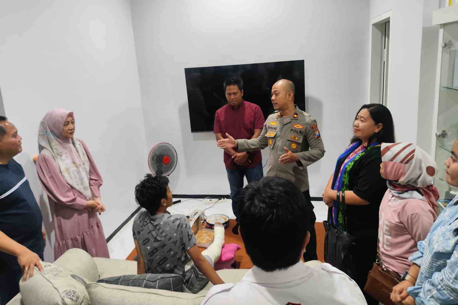 Kunjungi Rumah Korban Wahana Wisata, Wakapolres Batu Pastikan RDP Dapat Pemulihan Yang Layak
