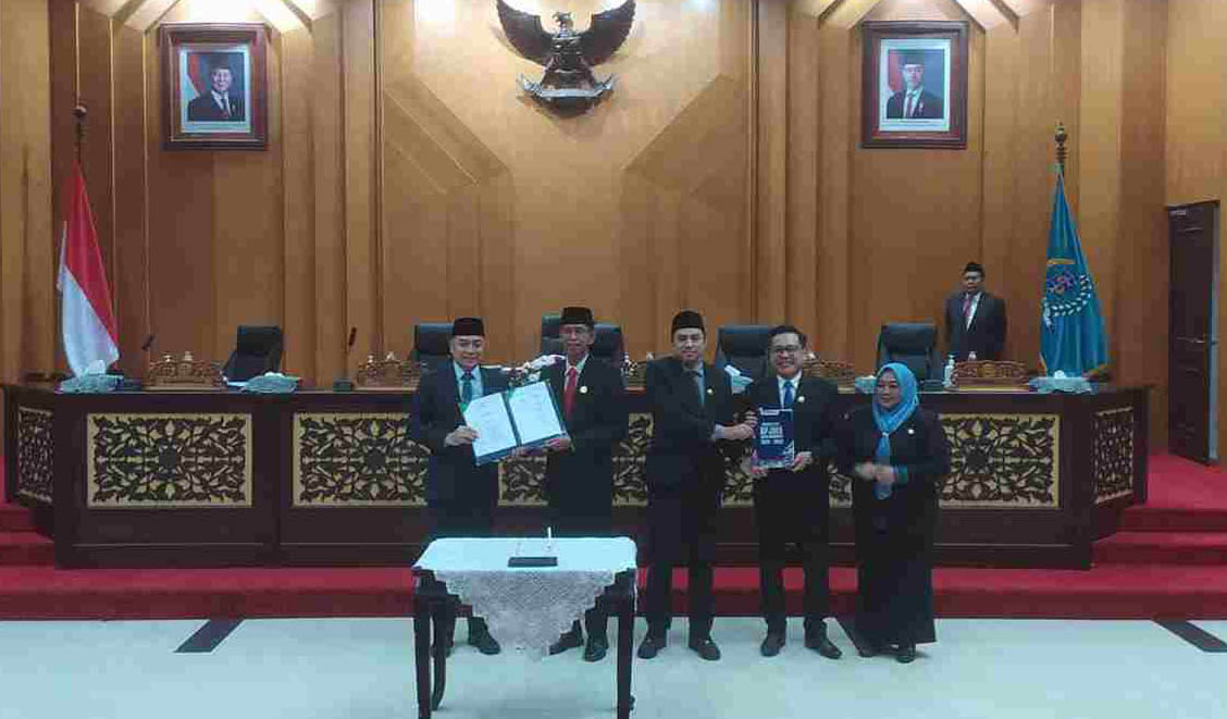 DPRD Surabaya Gelar Sidang Paripurna Bahas RPJMD dan Raperda Pengelolaan Pemakaman