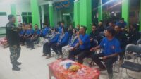 Babinsa Lowokwaru Berikan Pembekalan Linmas Tunggulwulung Jaga Kamtibmas