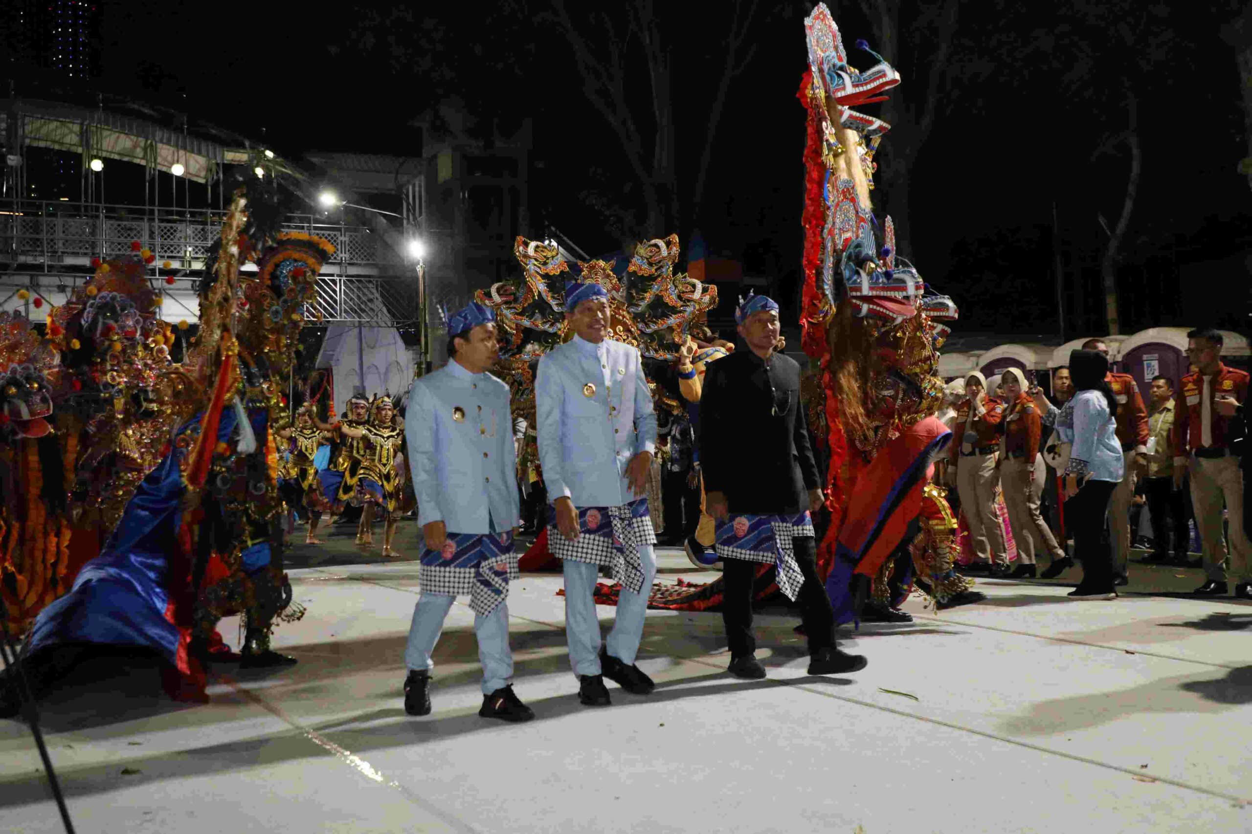 Delegasi Kota Malang Tampilkan Kreativitas Kearifan Lokal dalam Pawai Budaya APEKSI 2025