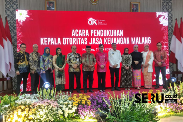 Foto bersama Wali Kota Malang, BI Malang dan jajaran OJK. (rhd)