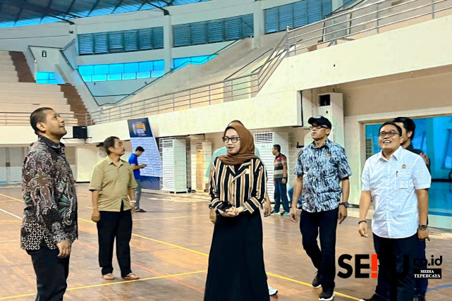Komisi D DPRD Kota Malang sidak di GOR Ken Arok. (ws13)