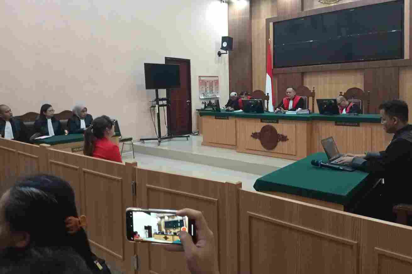 Cemarkan Nama Baik Owner MS Glow, Isa Zega Divonis Tiga Tahun Enam Bulan Penjara