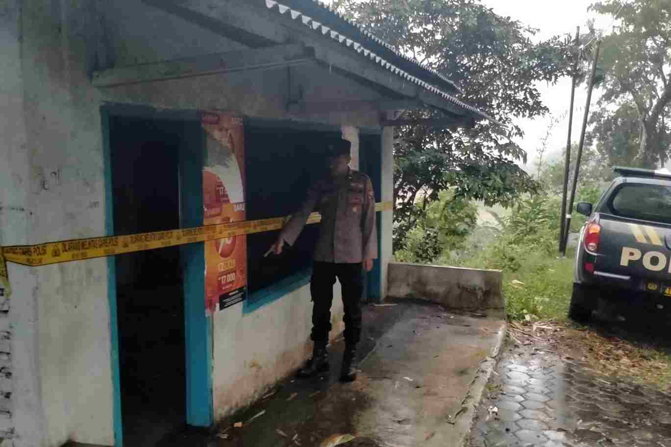 Mayat Bayi Laki-Laki Ditemukan Terbungkus Kain Batik di Toko Kosong Sumbermanjing Wetan