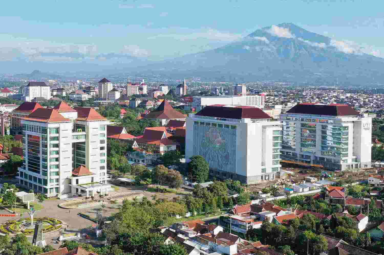 Universitas Negeri Malang Peringkat 13 Kampus Terbaik Indonesia Versi THE AUR 2025