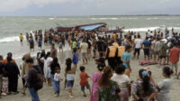 Kapal Wisata Tenggelam di Pulau Tikus Bengkulu, 7 Meninggal dan 97 Selamat