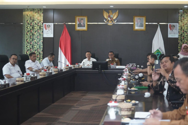 Tim Ahli Kantor Staf Presiden RI Monitoring Percepatan Koperasi Merah Putih di Kota Batu
