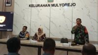 Babinsa Sukun Hadiri Pembinaan Linmas Mulyorejo Wujudkan Kondusivitas Wilayah