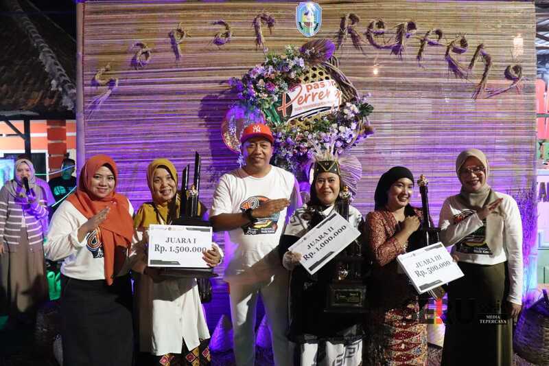 Mas Rio dan Mbak Ulfi Launching UMKM Pasar Pereeng