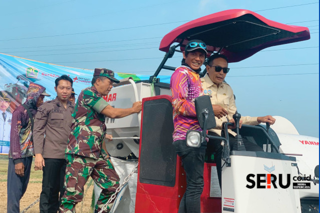 Pemkot Malang Pastikan Alat Panen Padi Bantuan Presiden Tak Hilangkan Pencaharian Buruh Tani