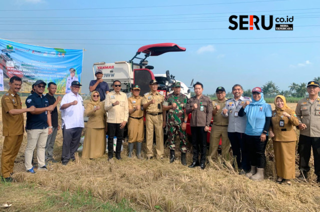 Pemkot Malang memastikan alat panen padi bantun Presiden tidak menghilangkan profesi buruh tani. (bas)