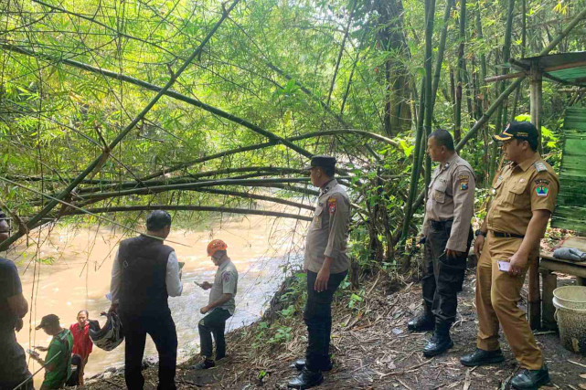 Pencarian Bocah Kedungkandang Hanyut Gunakan Perahu Rafting Sesuaikan Karakteristik Sungai Brantas