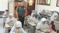 Babinsa Klojen Dampingi Pelaksanaan MBG di SDN Bareng 1