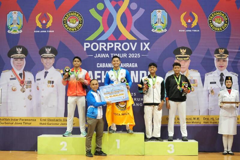 Mahasiswa UB Sumbang Emas Taekwondo Kota Malang dalam Porprov Jatim IX 2025, Begini Perjuangannya