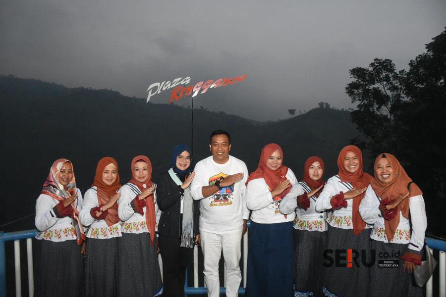 Ngopi di Atas Awan Plaza Rengganis, Pesona Wisata Baderan yang Eksotis