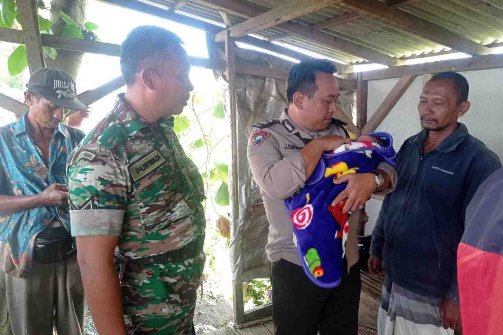 Bayi Laki-laki Dibuang Orang Tuanya di Bedak Jualan Ikan Segar Gondanglegi