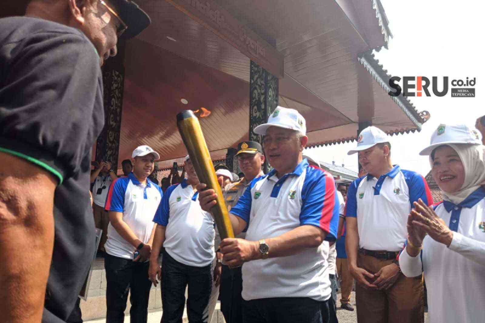 Kirab Api Porprov IX Jatim 2025 Meriah, Bupati Sebut Bukan Sekadar Simbol