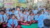 Pemkot Malang Putuskan Pembagian Seragam Gratis Berupa Kain Tanpa Ongkos Jahit