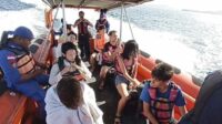Kapal Pinisi Tenggelam di TN Komodo Bawa 8 Turis Asing Selamat dari Terjangan Ombak