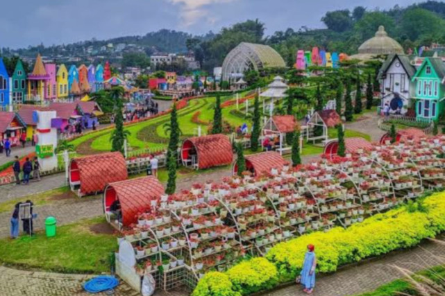 DPRD Desak Pemkab Malang Segel Florawisata Santerra de Laponte