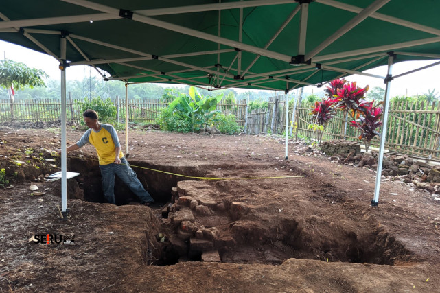 Batu Bata Besar Diduga Struktur Candi Ditemukan di Dusun Bendungan Landungsari Dau