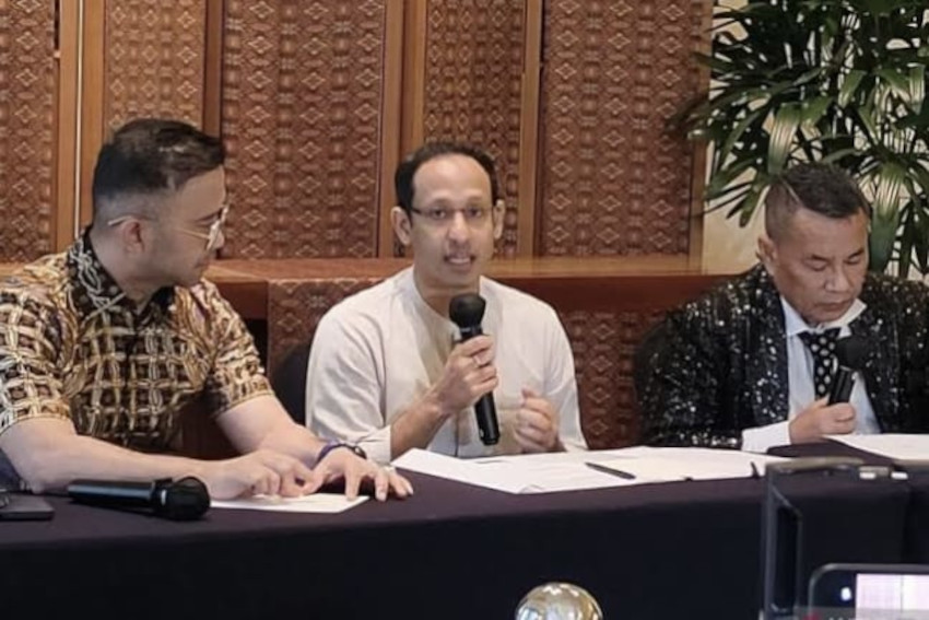 Nadiem Makarim Bantah Program Chromebook Mandek