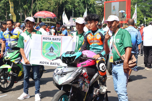 Medali Emas dan Perak Pertama bagi Kota Batu dari Cabor Road Race di Porprov IX Jatim 2025