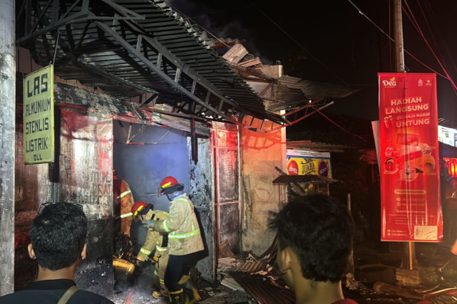 Bengkel Las di Pakis Terbakar Pemilik Alami Kerugian hingga Rp300 Juta 