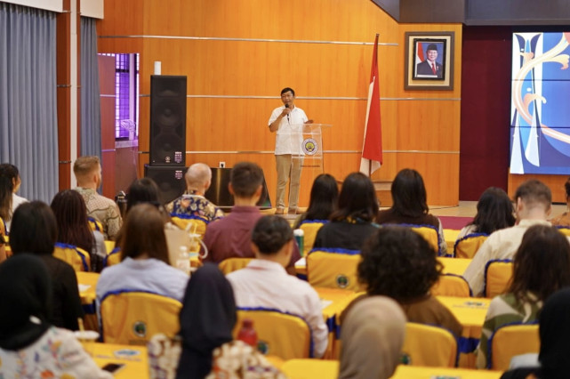 UM Resmi Buka Program CLS 2025 Diikuti 20 Mahasiswa dari Berbagai Universitas AS
