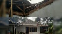 Sebuah Rumah di Kecamatan Sumawe Rusak Disapu Angin Kencang