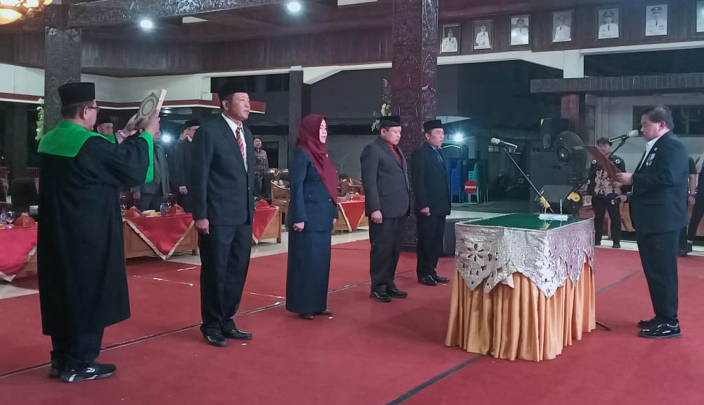 Empat Pejabat Baru Isi Kursi Strategis Pemkab Nganjuk, Kang Marhaen: “Ini Amanah, Bukan Hadiah”